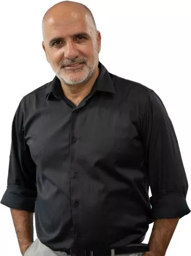 נדב פרץ – יועץ עסקי בכיר נדב פרץ - יועץ עסקי בכיר